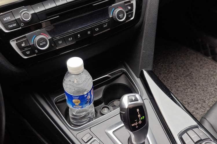 Used BMW 3 Series 2017 320Li Fashion Model
