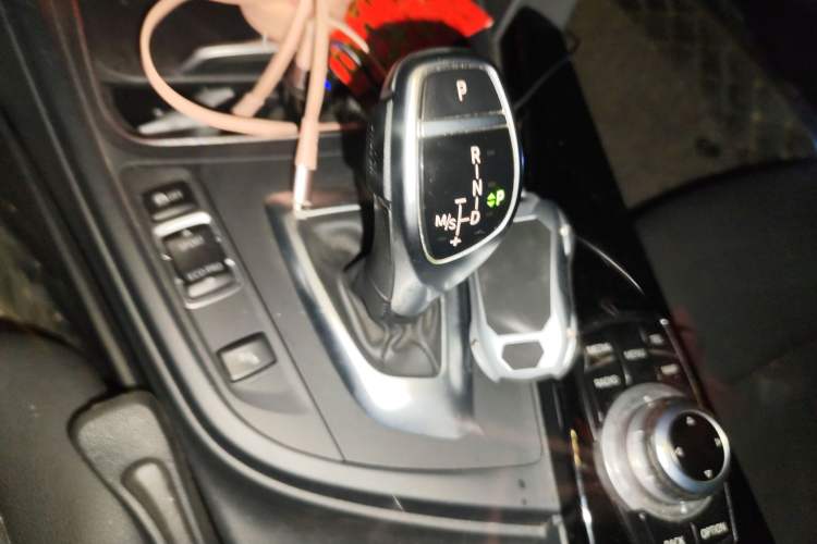 Used BMW 3 Series 2017 320Li M Sport Edition Gear Lever