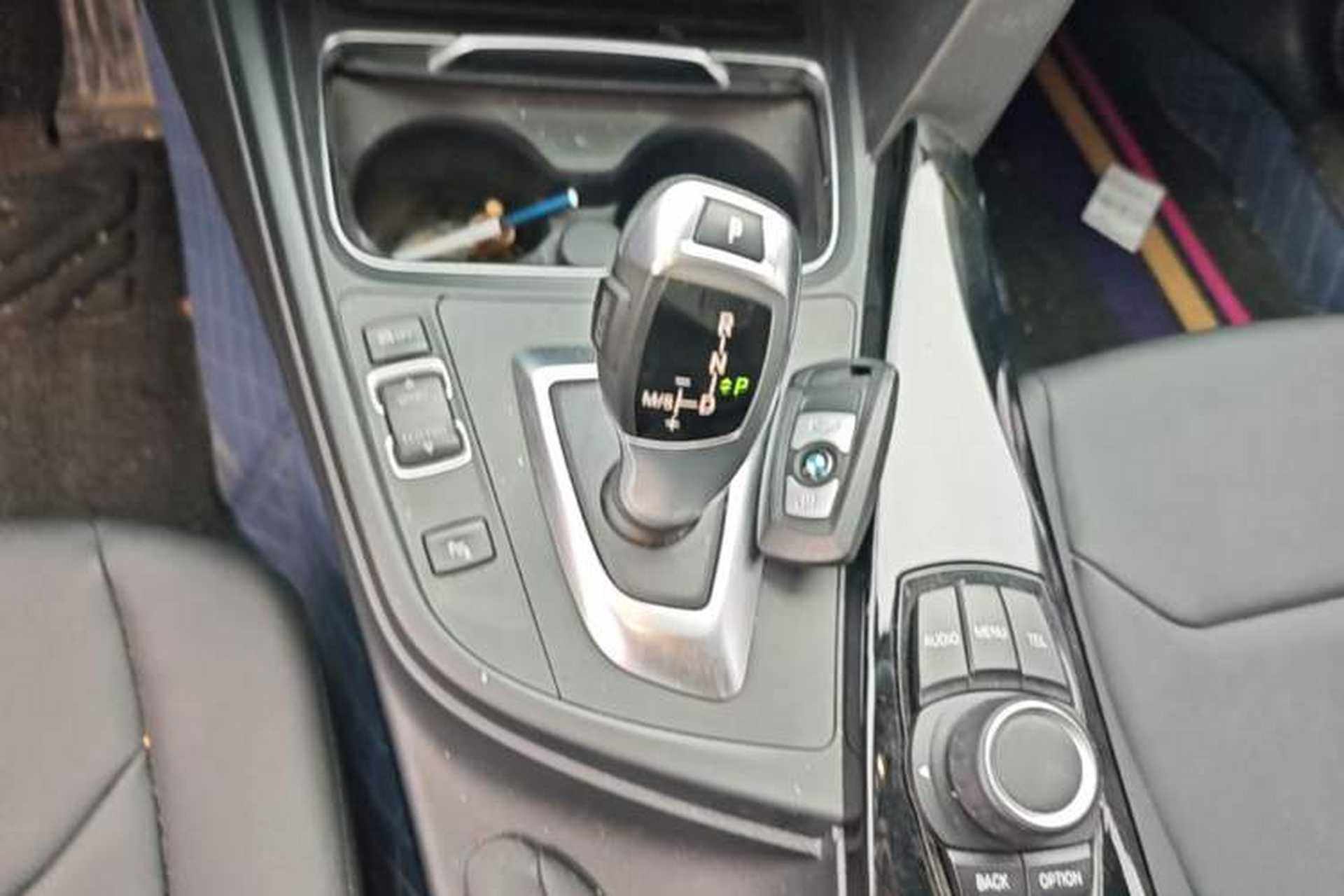 Used BMW 3 Series 2017 320Li Fashion Model Gear Lever