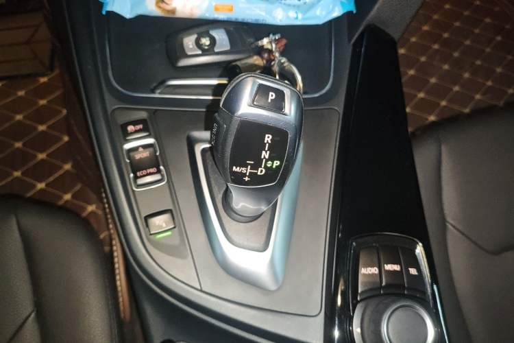 Used BMW 3 Series 2017 320Li Fashion Model Gear Lever