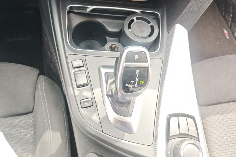 Used BMW 3 Series 2017 320i M Sport Gear Lever
