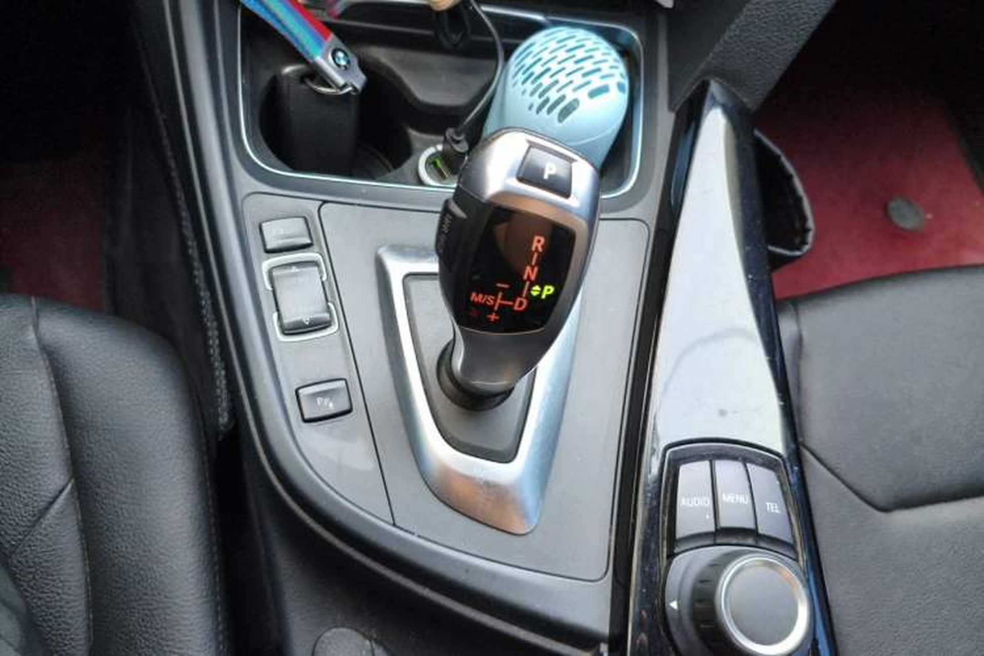 Used BMW 3 Series 2017 320Li Fashion Model Gear Lever