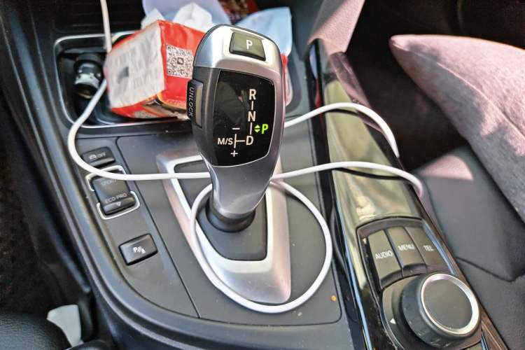 Used BMW 3 Series 2017 320Li Fashion Model Gear Lever