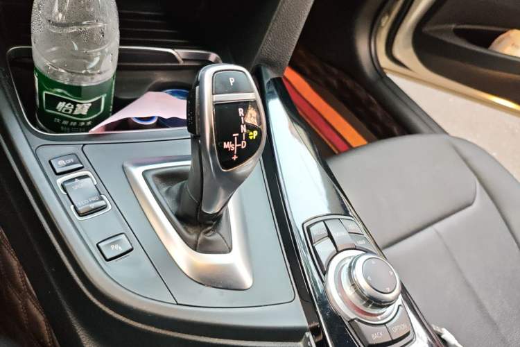 Used BMW 3 Series 2017 320Li M Sport Edition Gear Lever