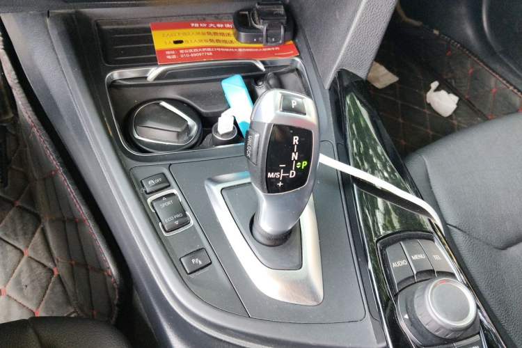 Used BMW 3 Series 2017 320Li Fashion Model Gear Lever