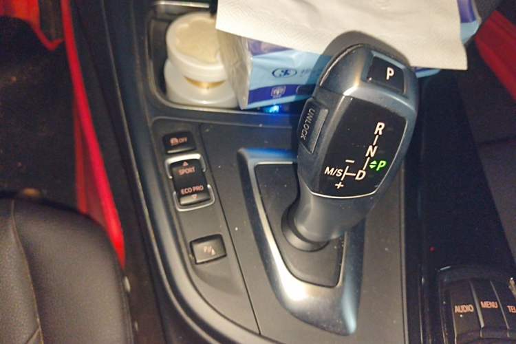 Used BMW 3 Series 2017 320Li Fashion Model Gear Lever