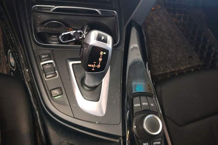 Used BMW 3 Series 2017 320Li Fashion Model Gear Lever