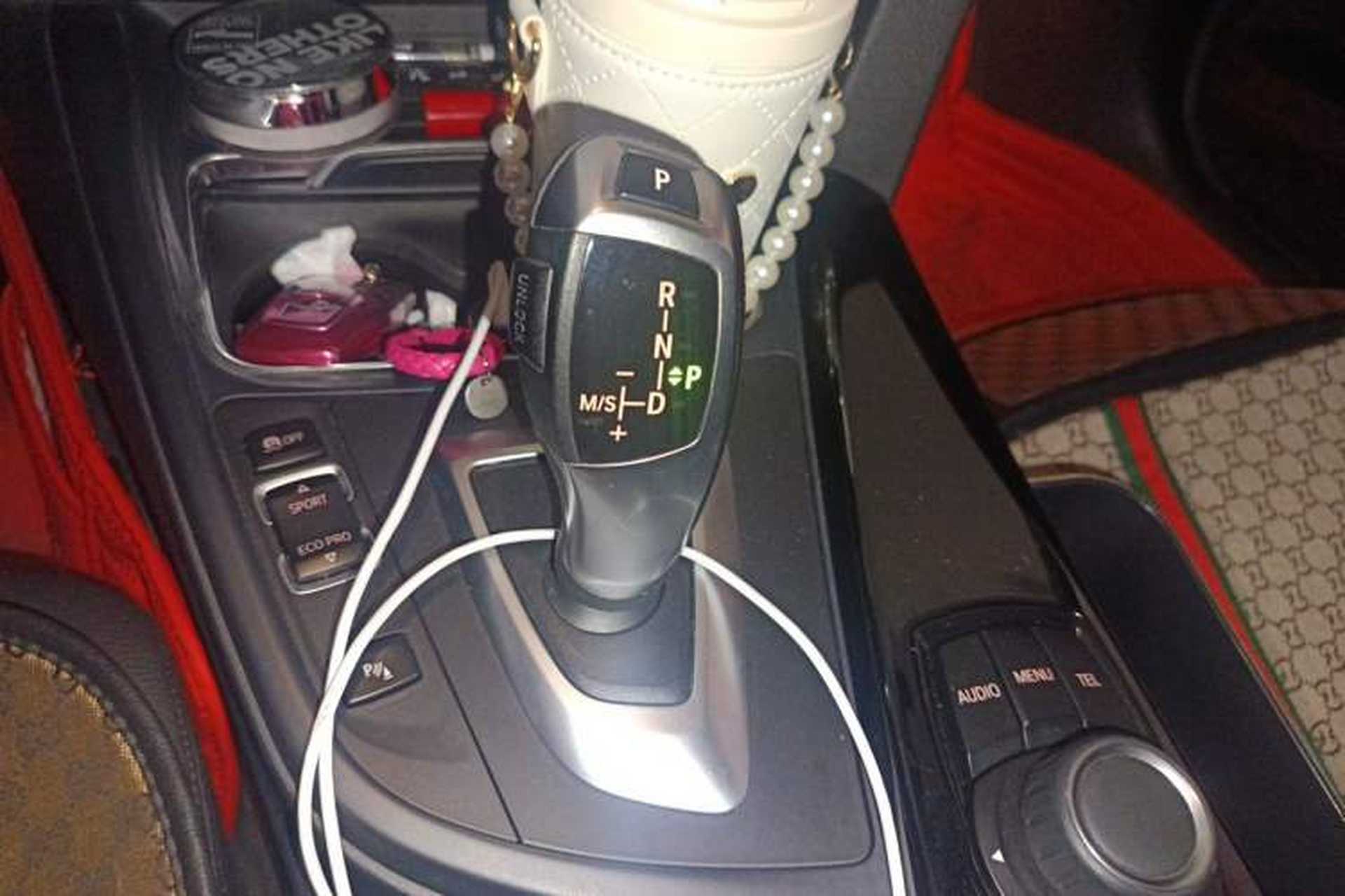 Used BMW 3 Series 2017 318i Fashion Model Gear Lever
