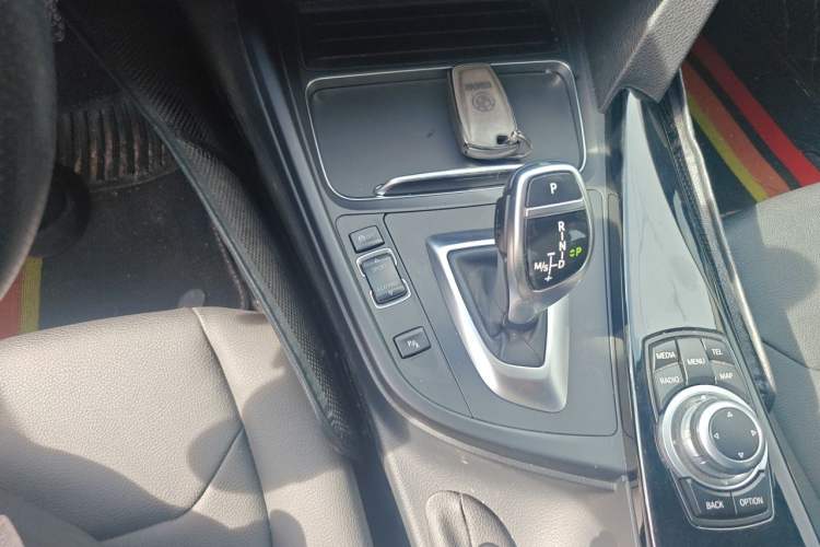 Used BMW 3 Series 2017 320Li M Sport Edition Gear Lever