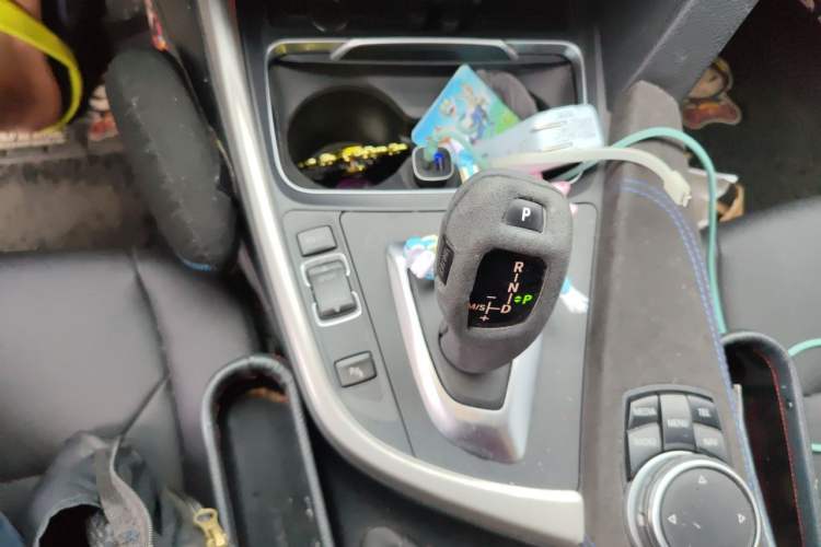 Used BMW 3 Series 2017 320Li Fashion Model Gear Lever