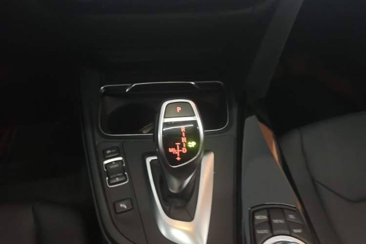 Used BMW 3 Series 2017 320Li M Sport Edition Gear Lever