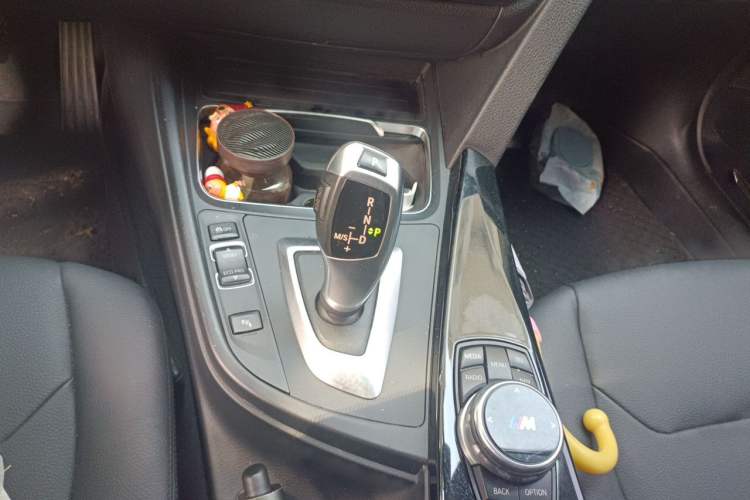 Used BMW 3 Series 2017 320Li Fashion Model Gear Lever