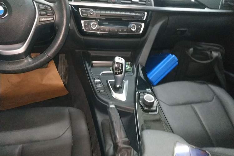 Used BMW 3 Series 2017 318Li Fashion Model Gear Lever