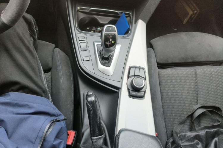 Used BMW 3 Series 2017 320i M Sport Gear Lever
