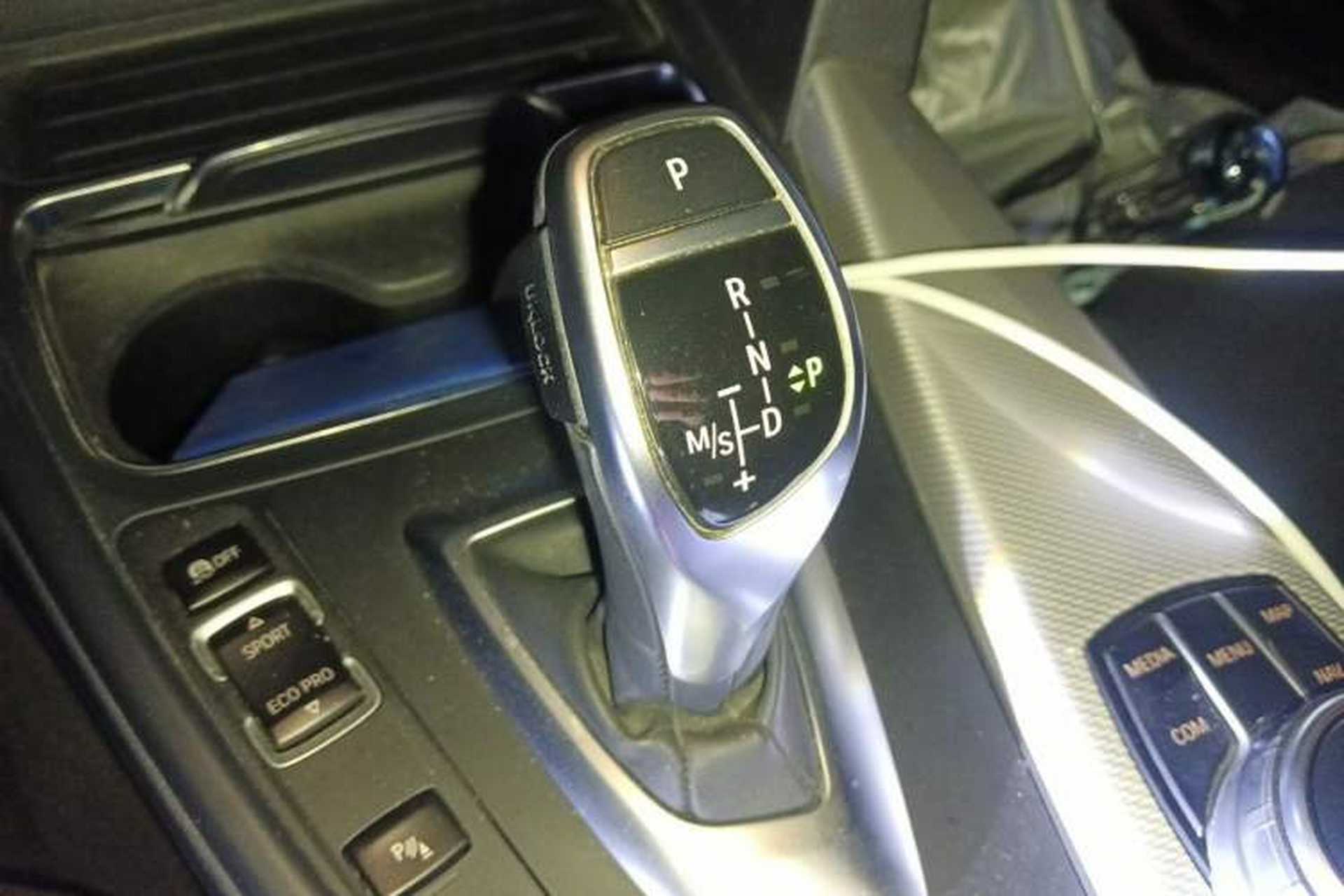 Used BMW 3 Series 2017 320i M Sport Gear Lever