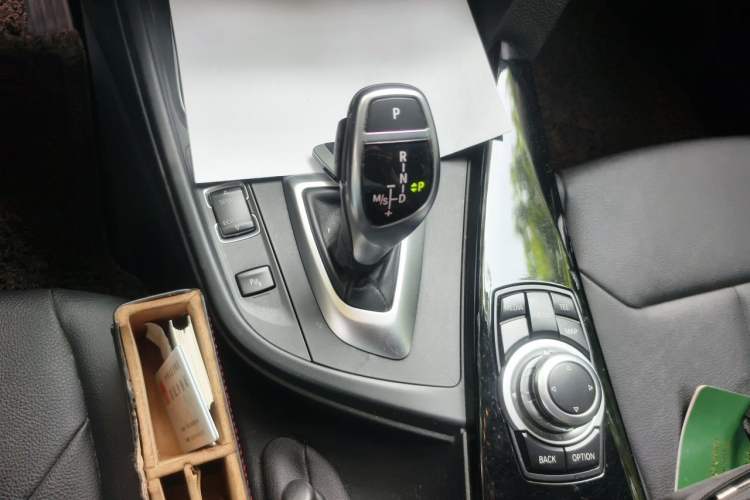 Used BMW 3 Series 2017 320Li M Sport Edition Gear Lever