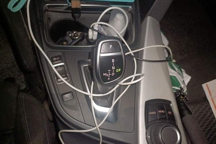 Used BMW 3 Series 2017 320i M Sport Gear Lever