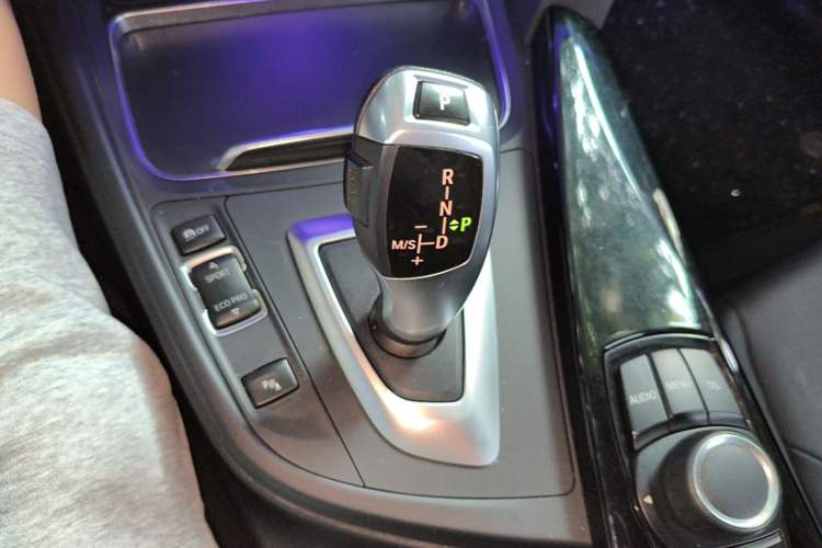 Used BMW 3 Series 2017 318Li Fashion Model Gear Lever