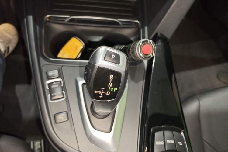 Used BMW 3 Series 2017 320Li Fashion Model Gear Lever