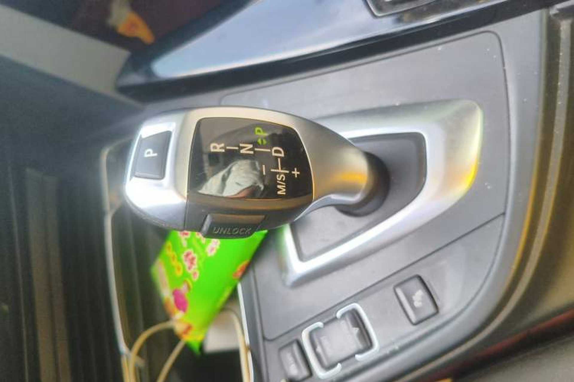 Used BMW 3 Series 2017 320Li Fashion Model Gear Lever