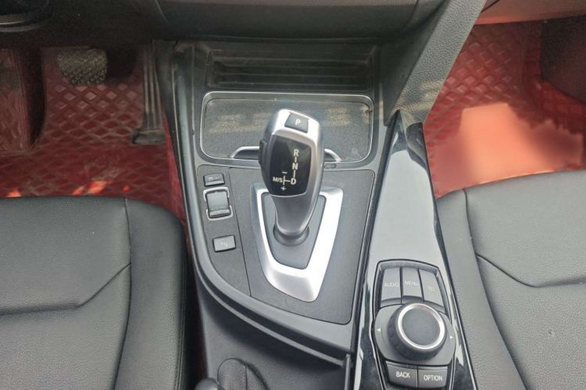 Used BMW 3 Series 2017 318Li Fashion Model Gear Lever