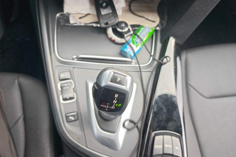 Used BMW 3 Series 2017 320Li Fashion Model Gear Lever