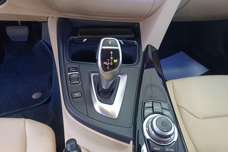 Used BMW 3 Series 2017 320Li M Sport Edition Gear Lever