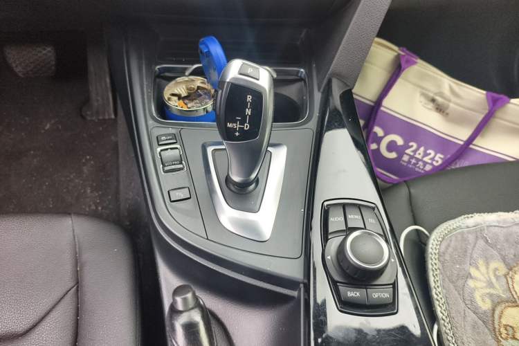 Used BMW 3 Series 2017 320Li Fashion Model Gear Lever