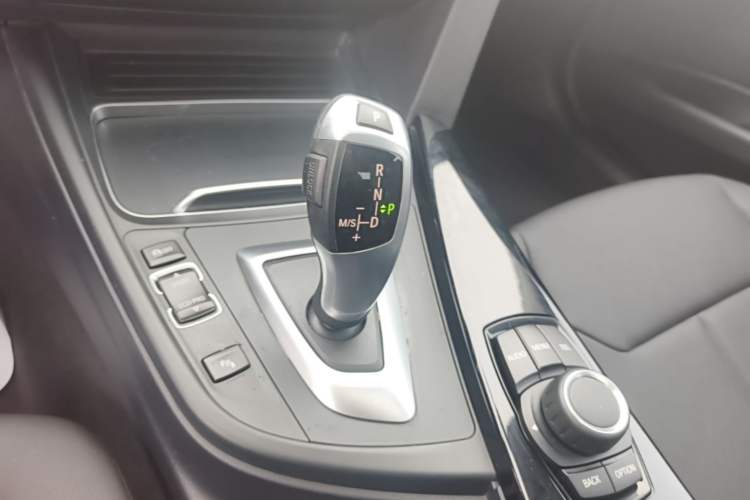 Used BMW 3 Series 2017 320Li Fashion Model Gear Lever