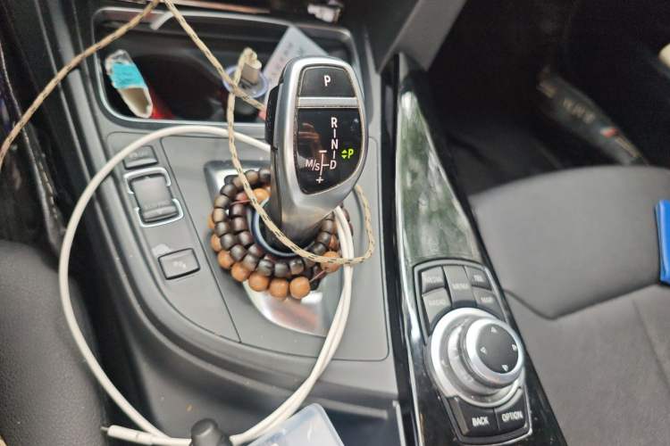 Used BMW 3 Series 2017 320Li M Sport Edition Gear Lever
