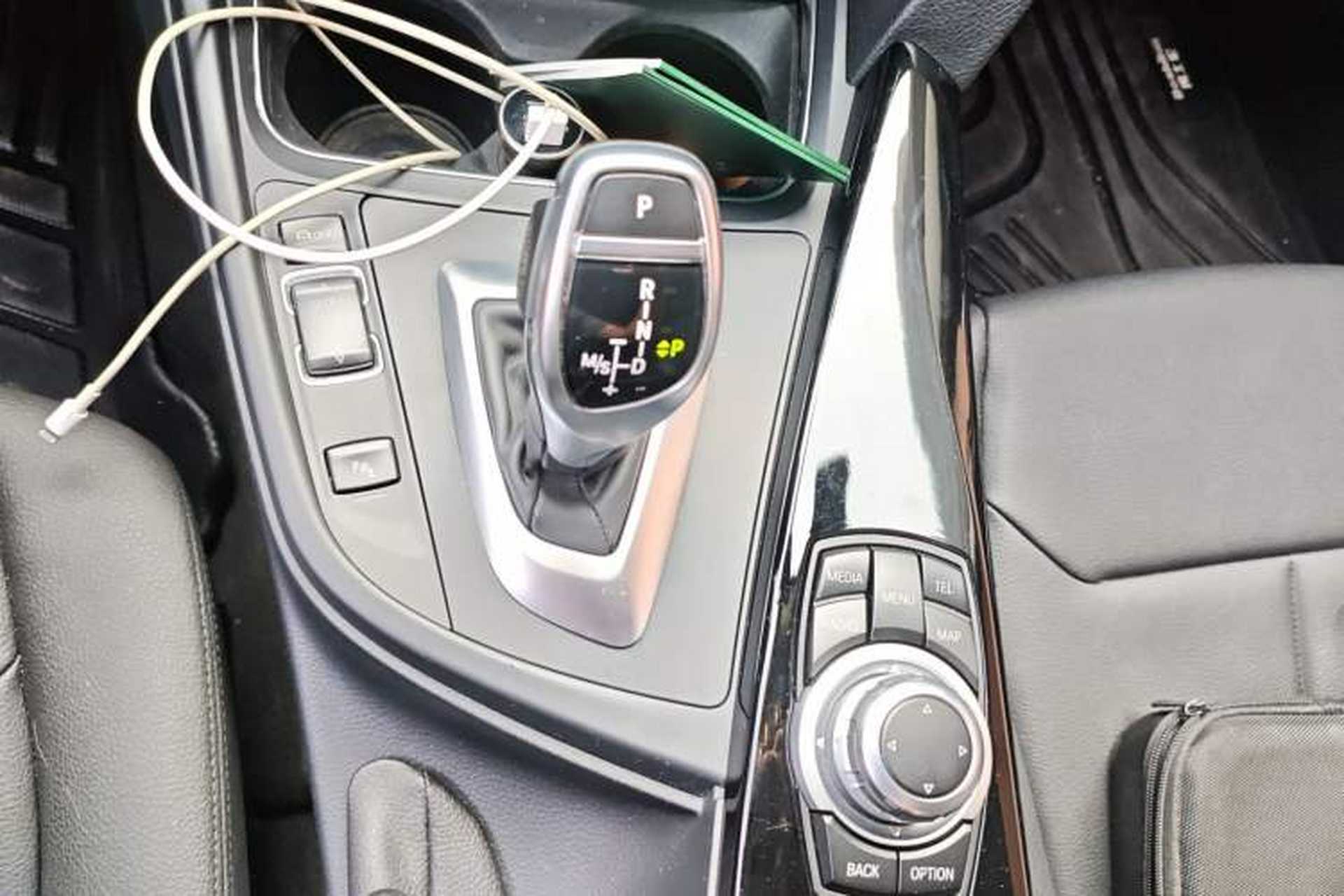Used BMW 3 Series 2017 320Li M Sport Edition Gear Lever