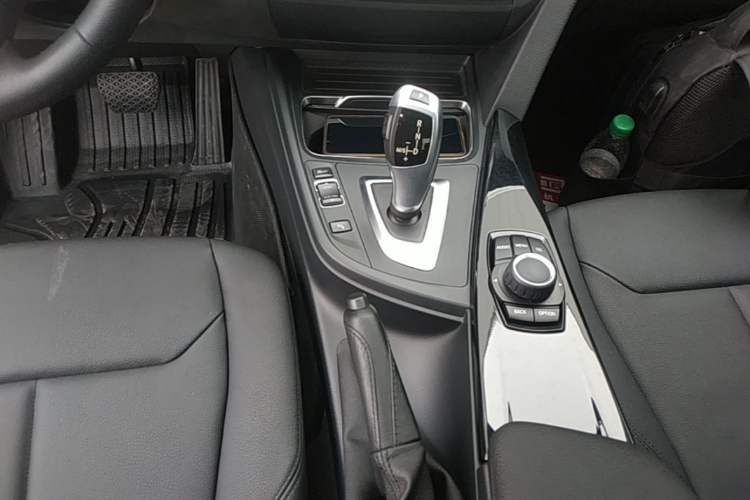 Used BMW 3 Series 2017 320Li Fashion Model Gear Lever