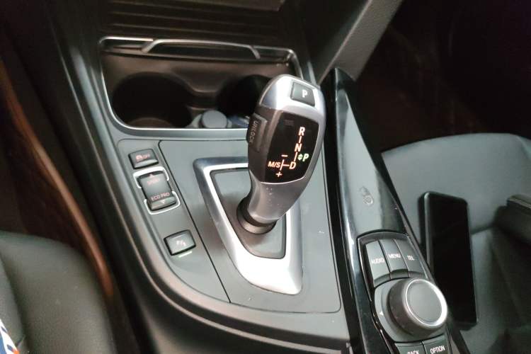 Used BMW 3 Series 2017 320Li Fashion Model Gear Lever
