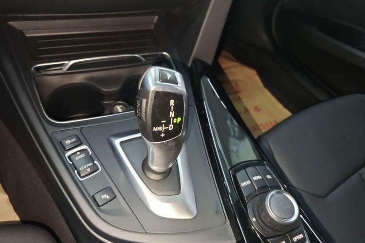 Used BMW 3 Series 2017 320Li Fashion Model Gear Lever