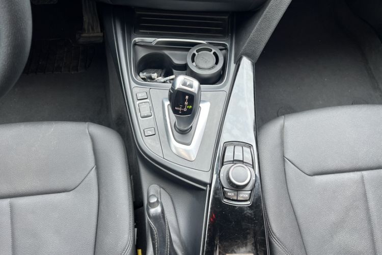 Used BMW 3 Series 2017 320Li Fashion Model Gear Lever