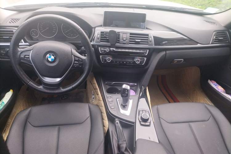 Used BMW 3 Series 2017 318i Fashion Model Headliner