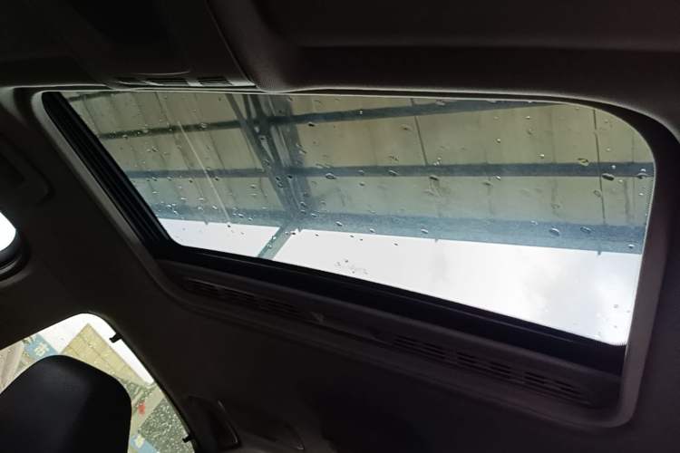 Used BMW 3 Series 2017 320Li Fashion Model Headliner