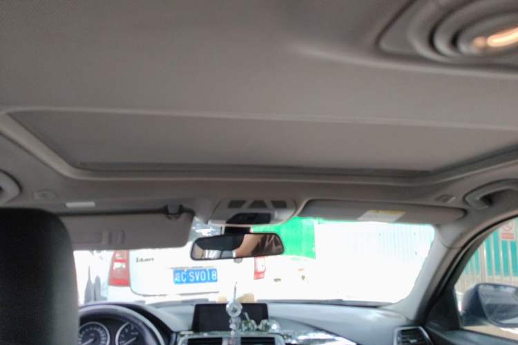 Used BMW 3 Series 2017 320Li Fashion Model Headliner