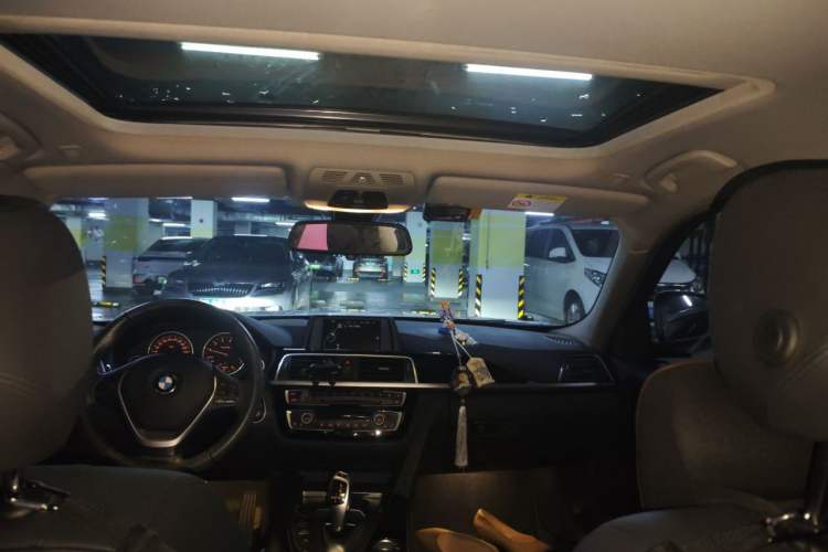 Used BMW 3 Series 2017 320Li Fashion Model Headliner