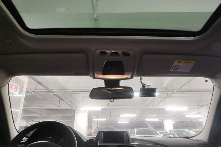 Used BMW 3 Series 2017 320Li Fashion Model Headliner