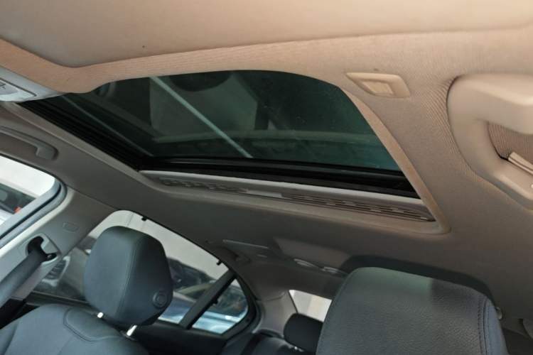 Used BMW 3 Series 2017 320Li M Sport Edition Headliner