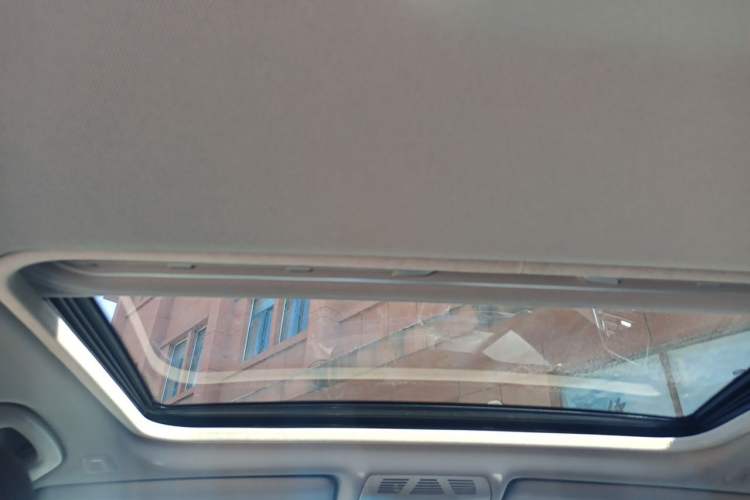 Used BMW 3 Series 2017 320Li Fashion Model Headliner