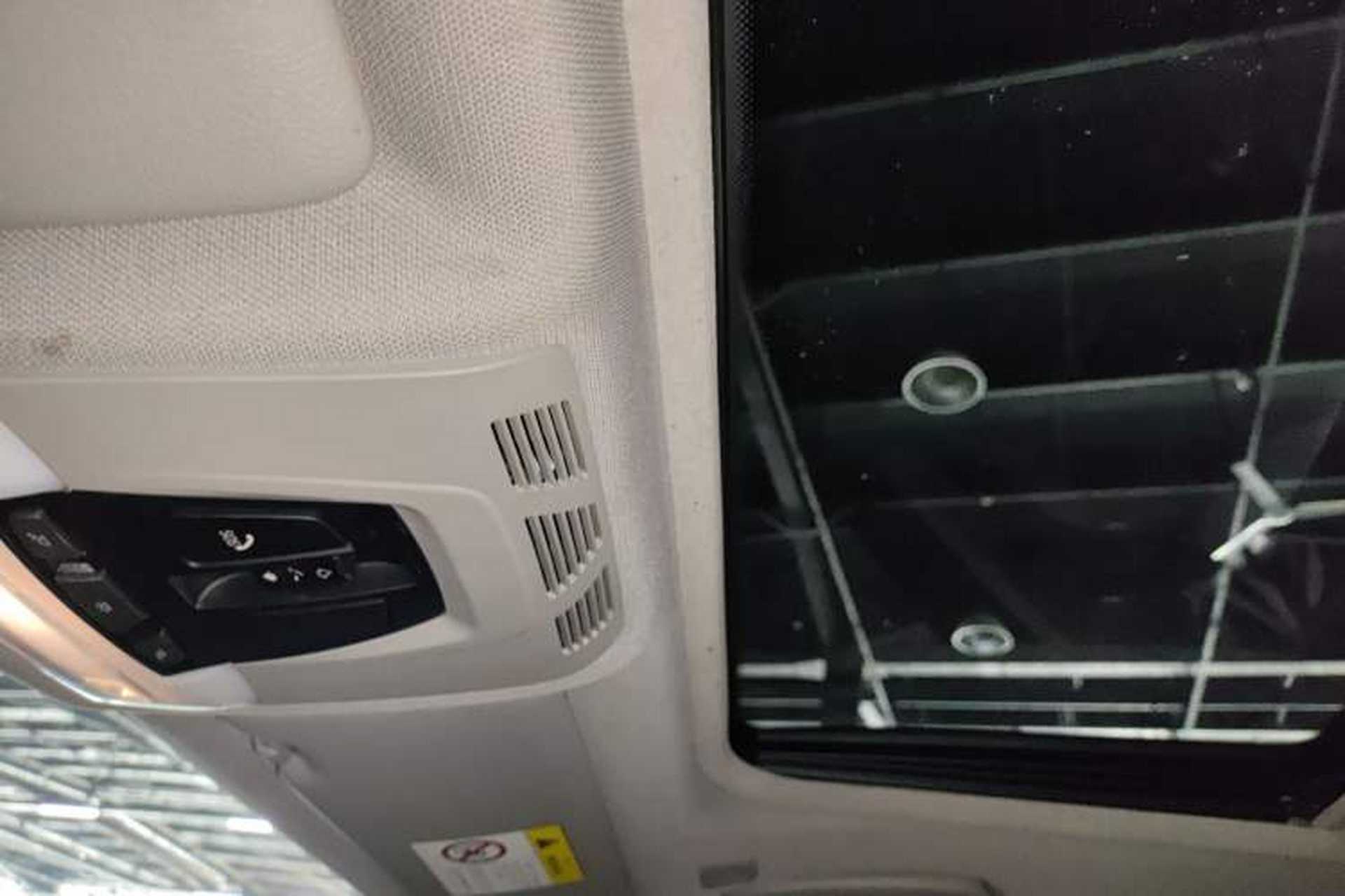 Used BMW 3 Series 2017 320Li Fashion Model Headliner