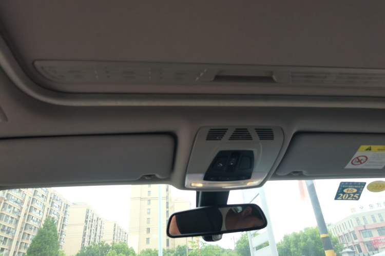 Used BMW 3 Series 2017 320Li Fashion Model Headliner