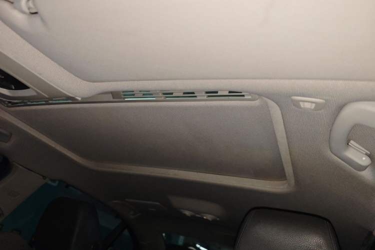 Used BMW 3 Series 2017 320Li Fashion Model Headliner