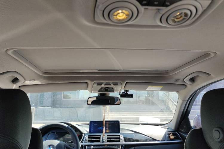 Used BMW 3 Series 2017 320Li Fashion Model Headliner