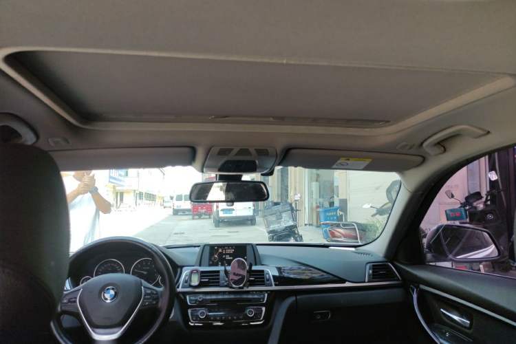 Used BMW 3 Series 2017 320Li Fashion Model Headliner