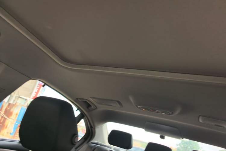 Used BMW 3 Series 2017 320Li Fashion Model Headliner