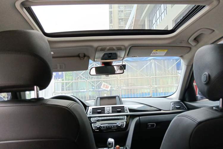 Used BMW 3 Series 2017 320Li Fashion Model Headliner