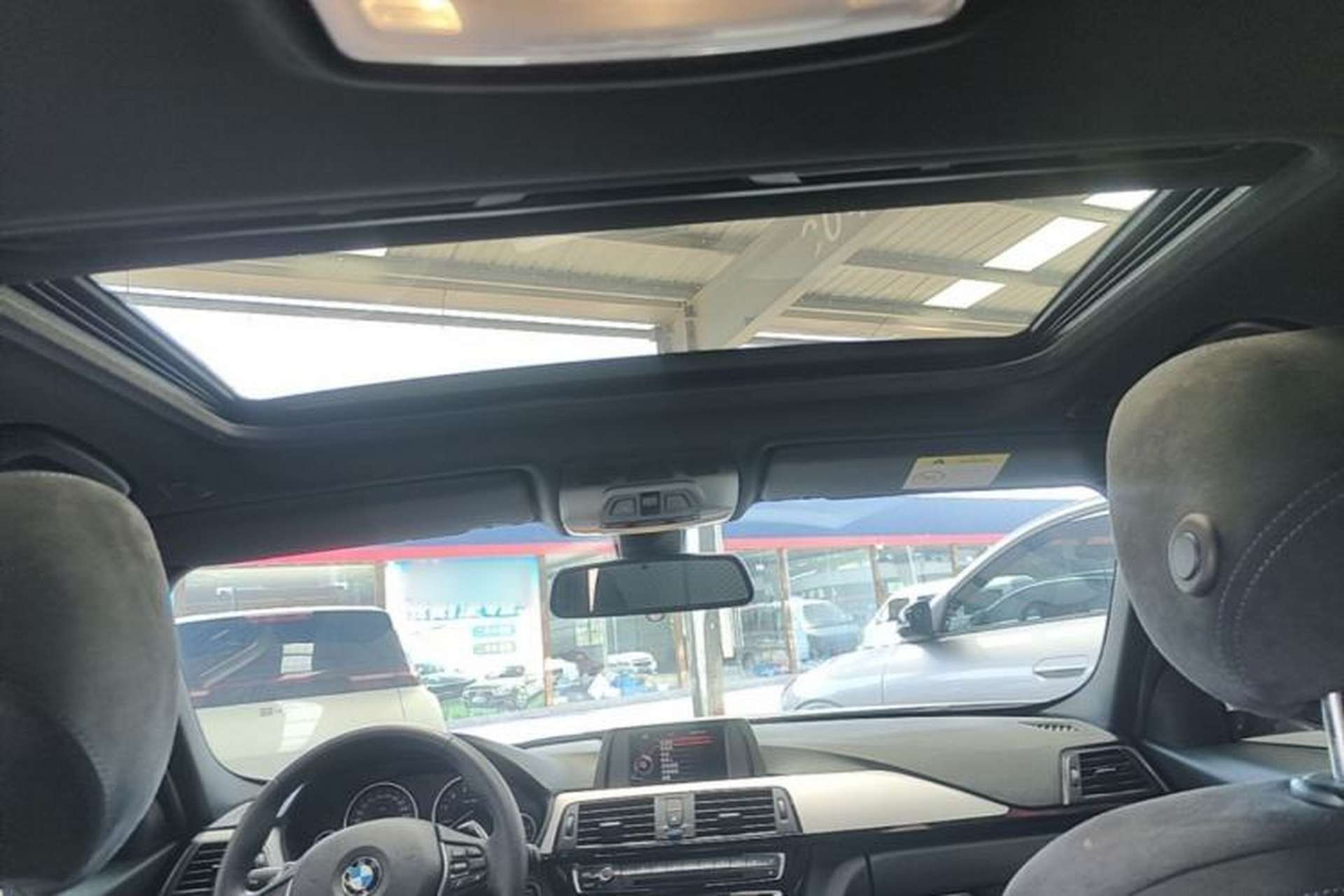 Used BMW 3 Series 2017 320i M Sport Headliner